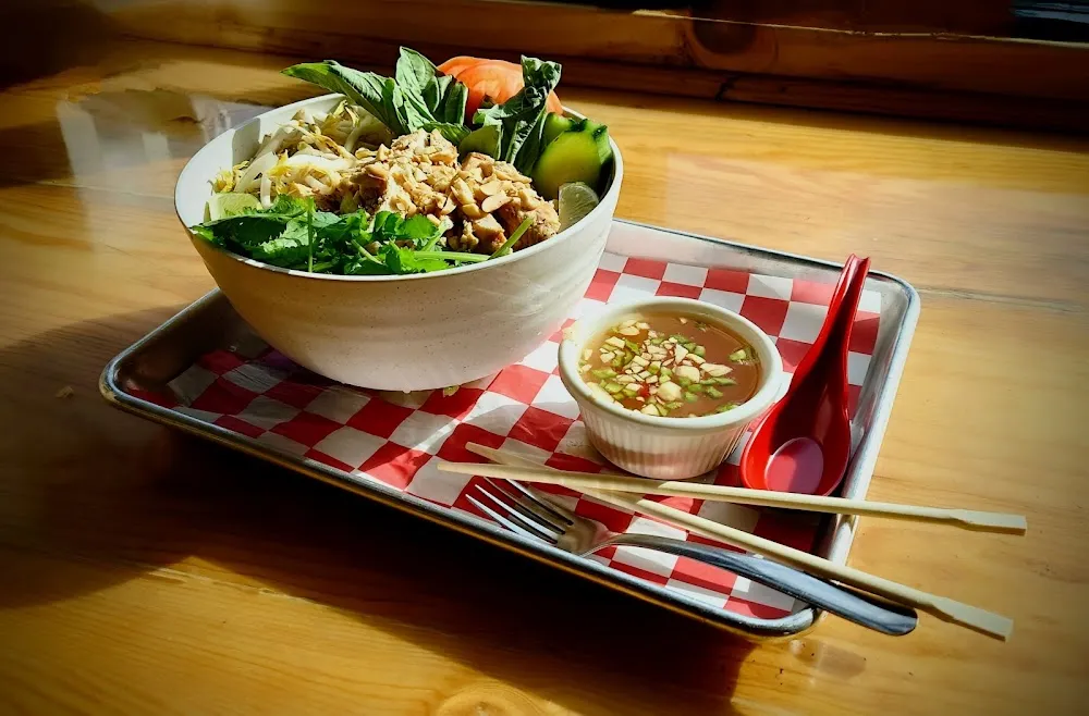 Bún Bò Nam GÀ Chicken Noodle Soup